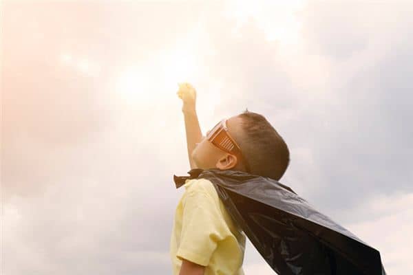 梦见抱男孩是什么预兆 梦见抱男孩是什么预兆