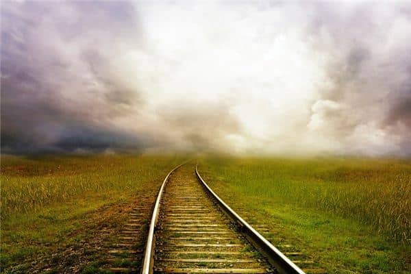 梦见火车道是什么意思 梦见火车道是什么意思