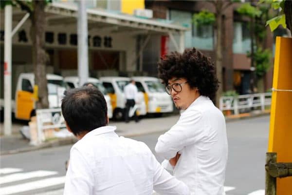 梦见小叔子是什么意思 梦见小叔子是什么意思