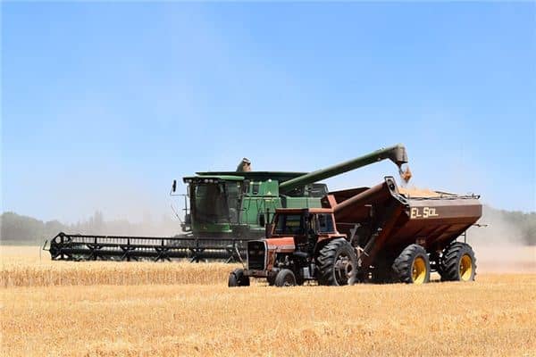 梦见收割机是什么意思 梦见收割机是什么意思