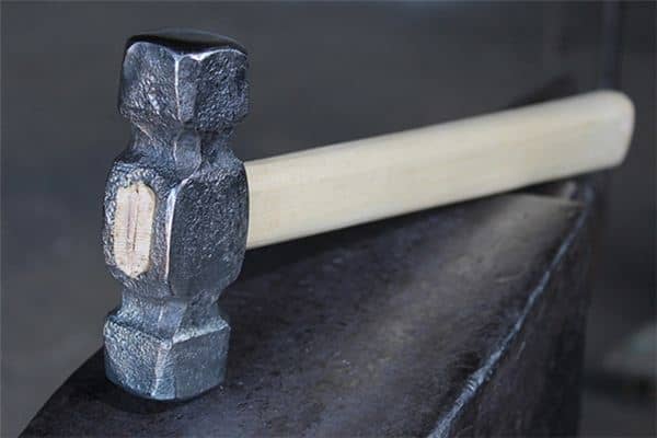 梦见砸东西是什么意思 梦见砸东西是什么意思