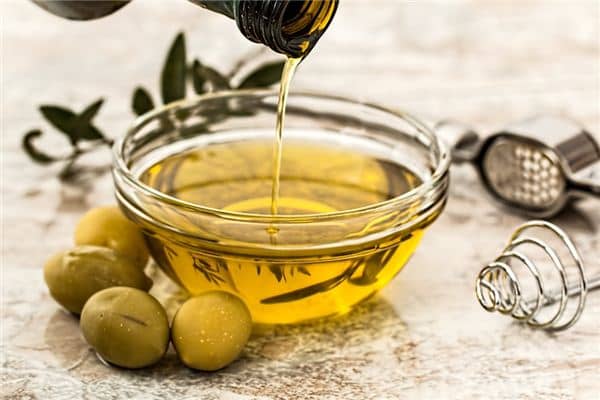 梦见食用油是什么意思 梦见食用油是什么意思