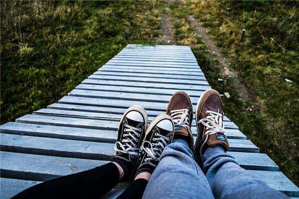 梦见下坡路是什么意思 梦见下坡路是什么意思