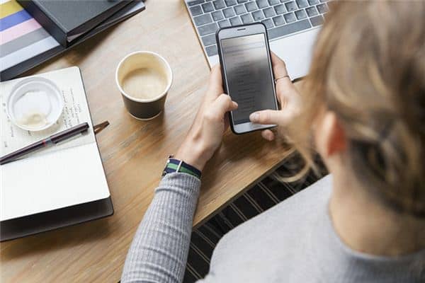 梦见发信息是什么意思 梦见发信息是什么意思