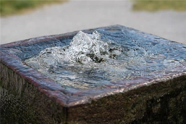 梦见打井水是什么预兆 梦见打井水是什么预兆