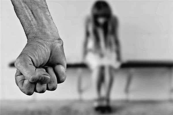 梦见被人害是什么意思 梦见被人害是什么意思