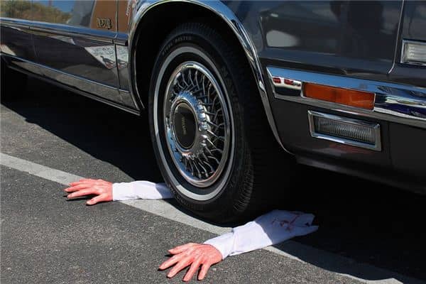 梦见车撞人是什么意思 梦见车撞人是什么意思