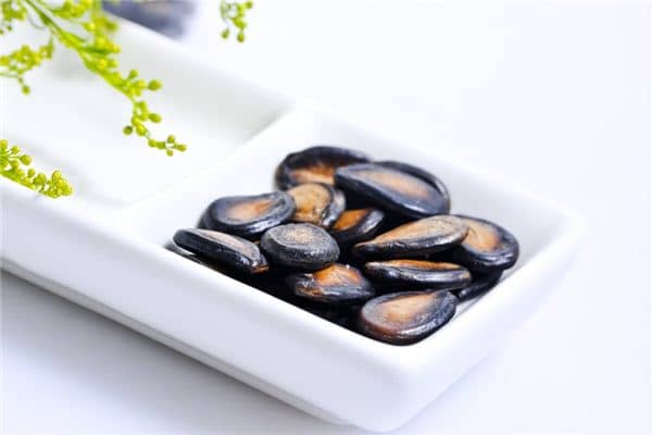 梦见西瓜子是什么意思 梦见西瓜子是什么意思