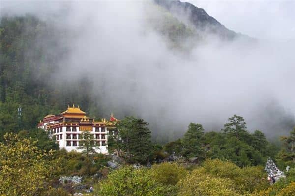 梦见去寺庙是什么意思 梦见去寺庙是什么意思