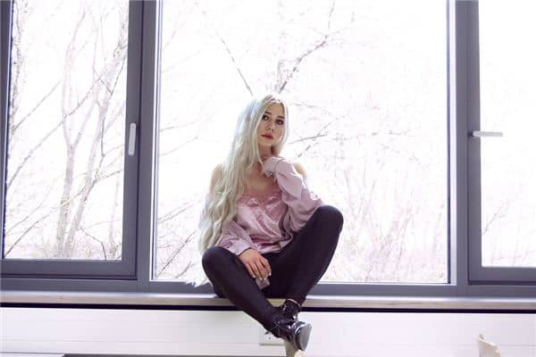 梦见自己白发是什么意思 梦见自己白发是什么意思