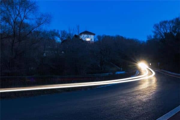 梦见坐错车是什么意思 梦见坐错车是什么意思