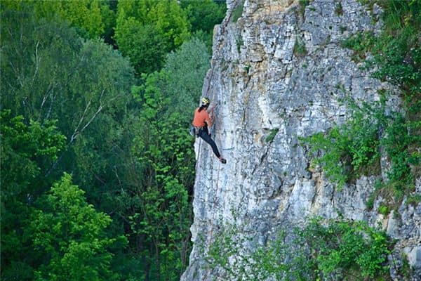 梦见攀岩成功是什么意思 梦见攀岩成功是什么意思