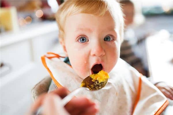 梦见喂小孩吃东西 梦见喂小孩吃东西