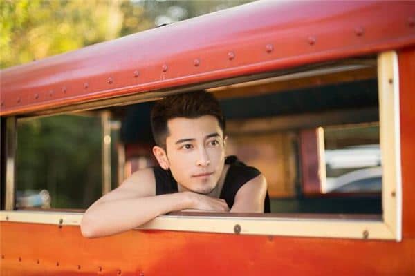 梦见有好感的男生 梦见有好感的男生