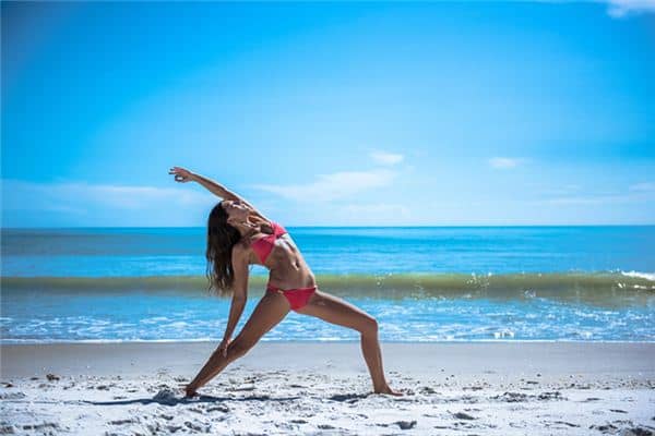 梦见穿比基尼是什么意思 梦见穿比基尼是什么意思