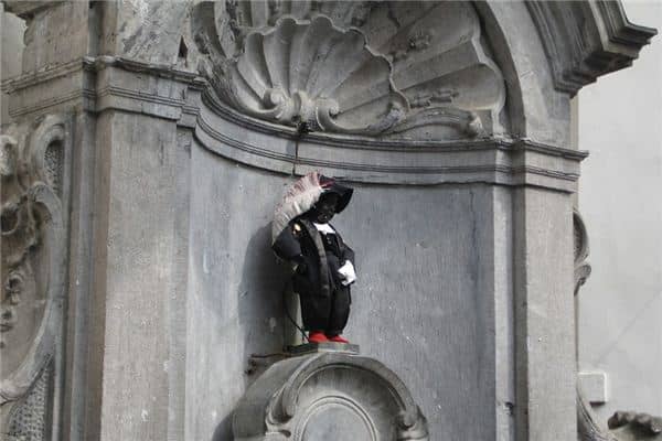 梦见小男孩撒尿是什么预兆 梦见小男孩撒尿是什么预兆