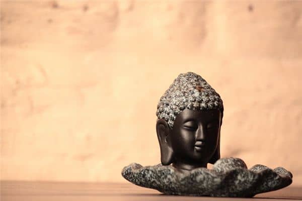 梦见半个佛头是什么意思 梦见半个佛头是什么意思