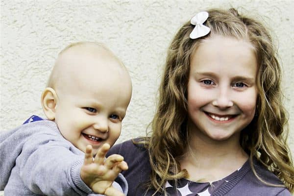 梦见有个姐姐是什么意思 梦见有个姐姐是什么意思