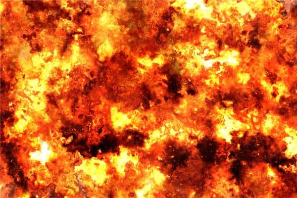 梦见烧旧衣服是什么意思 梦见烧旧衣服是什么意思