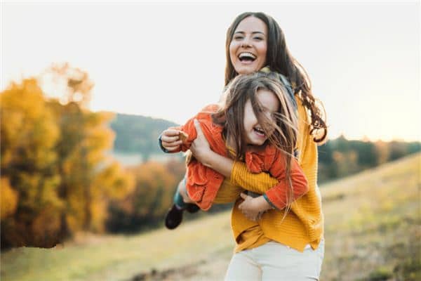 梦见满嘴头发扯不完 梦见满嘴头发扯不完