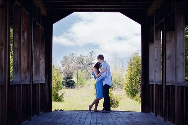 梦到初恋女友 梦到初恋女友