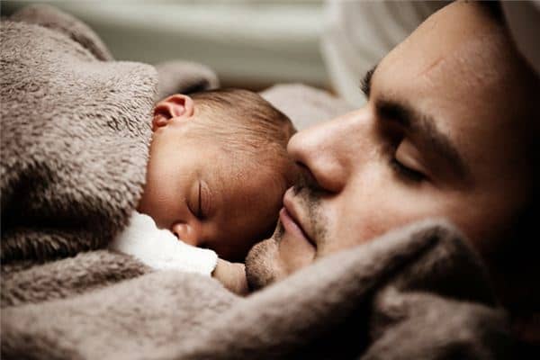 梦到儿子摔死了 梦到儿子摔死了