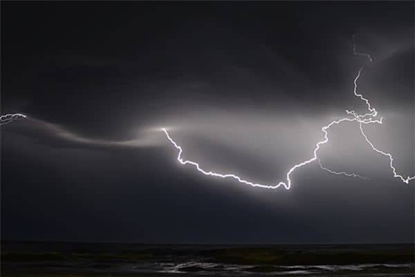 梦见天空打闪是什么意思 梦见天空打闪是什么意思