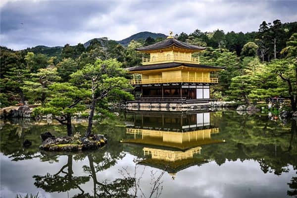 梦见池塘水满是什么意思 梦见池塘水满是什么意思