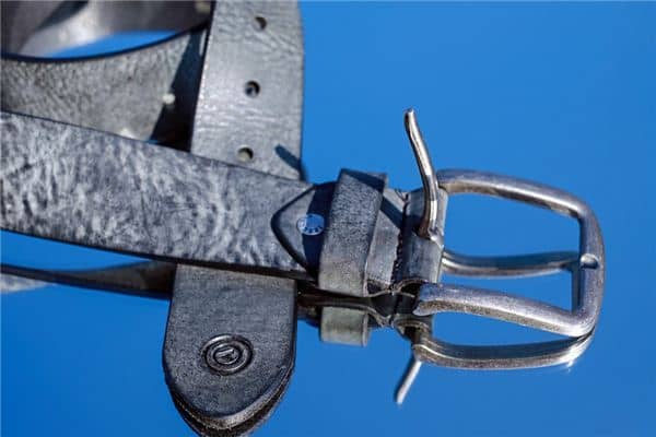 梦见皮带断了是什么意思 梦见皮带断了是什么意思