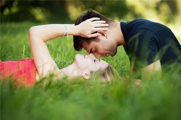 梦到以前喜欢的人 梦到以前喜欢的人