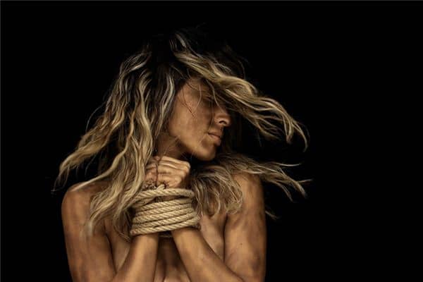 梦见被人拐骗是什么意思 梦见被人拐骗是什么意思