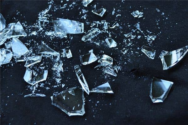 梦见盆子破了是什么意思 梦见盆子破了是什么意思