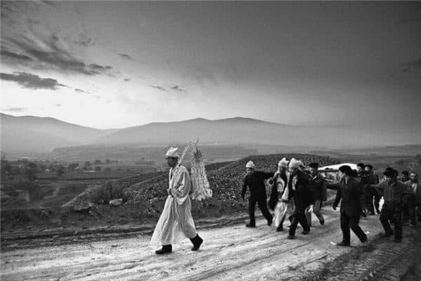 梦见岳父去世是什么意思 梦见岳父去世是什么意思