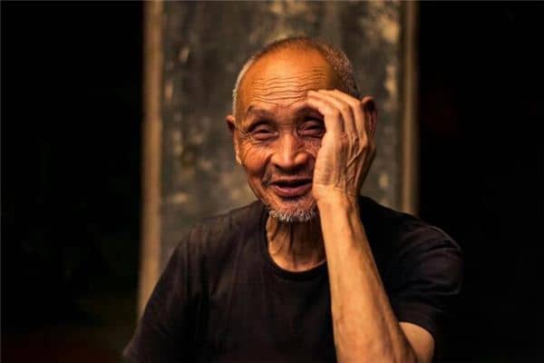 梦见爷爷死了又活了 梦见爷爷死了又活了