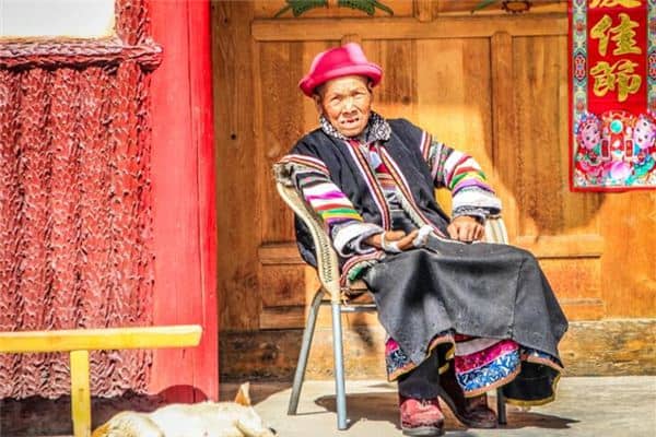 梦见奶奶死了自己大哭 梦见奶奶死了自己大哭