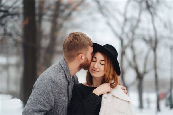 梦见前任老婆是什么意思 梦见前任老婆是什么意思