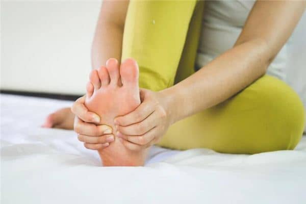 梦见脚上长疮是什么意思 梦见脚上长疮是什么意思