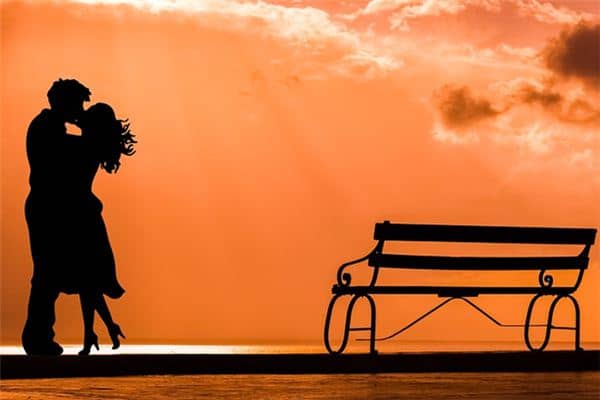 梦到男朋友出轨 梦到男朋友出轨