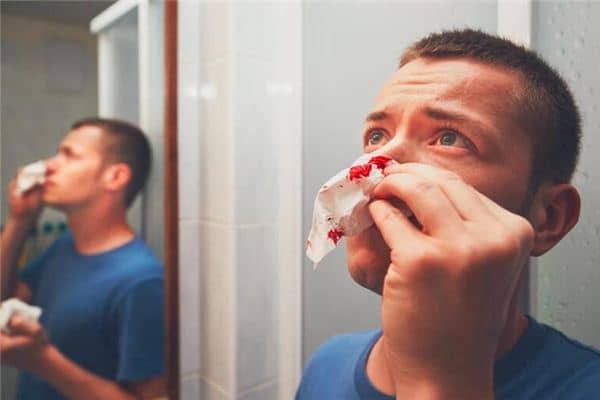 梦见鼻子出血是什么预兆 梦见鼻子出血是什么预兆