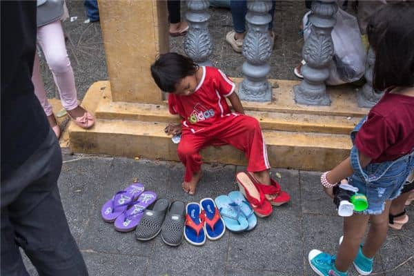 梦见买鞋试鞋是什么意思 梦见买鞋试鞋是什么意思