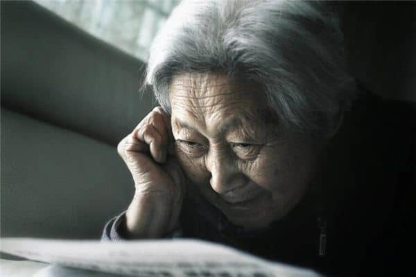 梦见母亲去世自己大哭 梦见母亲去世自己大哭