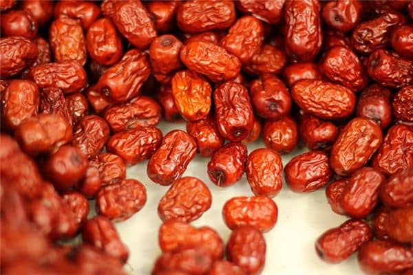 梦见摘枣吃枣是什么意思 梦见摘枣吃枣是什么意思