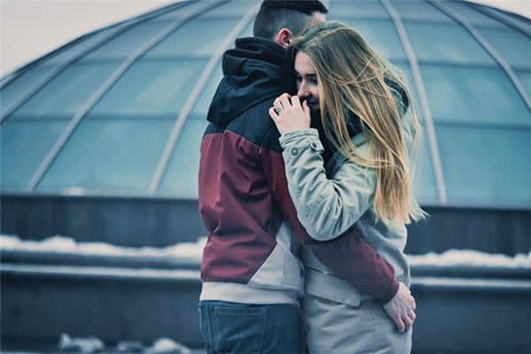 梦见我们重逢是什么意思 梦见我们重逢是什么意思