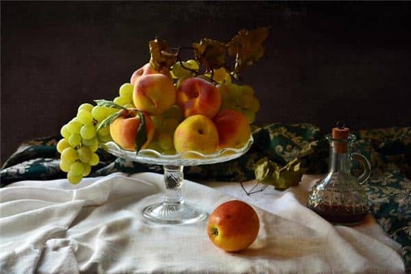 梦见苹果桃子是什么意思 梦见苹果桃子是什么意思