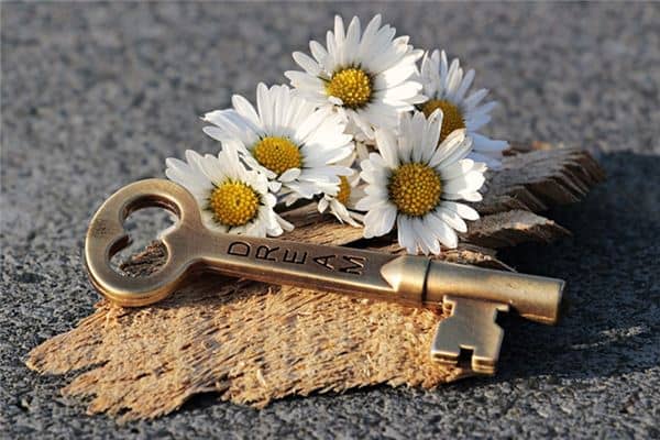 梦见钥匙断了是什么意思 梦见钥匙断了是什么意思