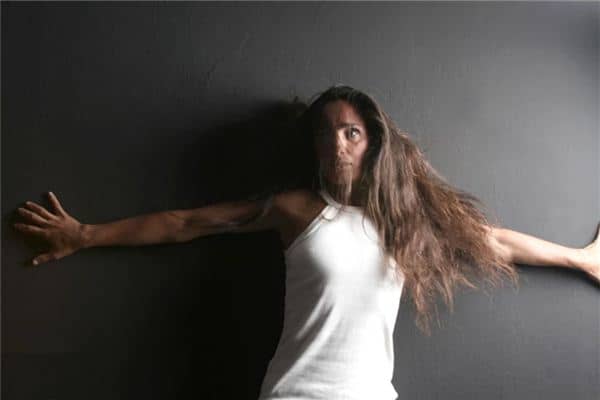 梦见被坏人抓是什么意思 梦见被坏人抓是什么意思