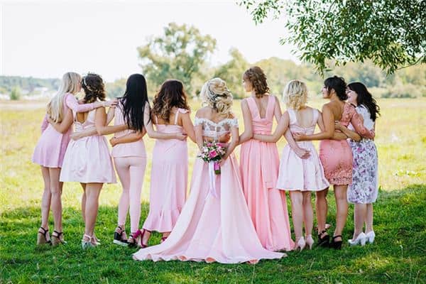 梦见婚前好友是什么意思 梦见婚前好友是什么意思