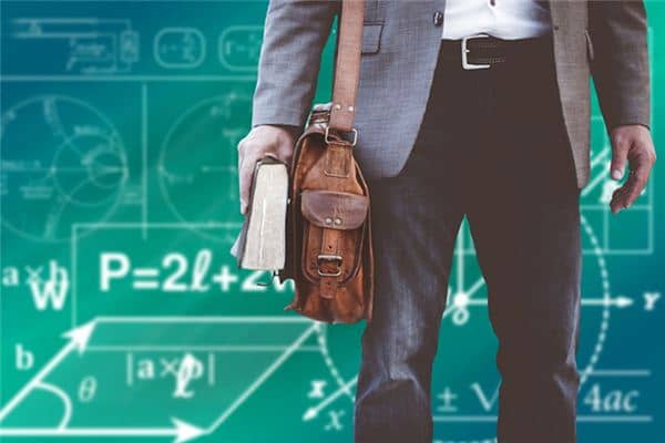 梦见初中老师是什么预兆 梦见初中老师是什么预兆