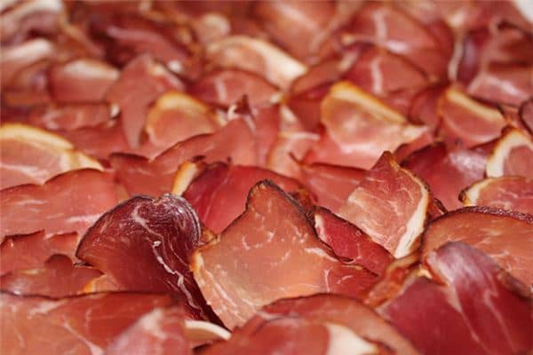 梦见好多熟肉是什么意思 梦见好多熟肉是什么意思