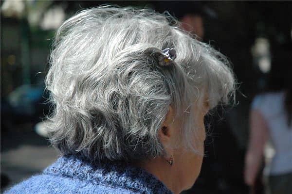 梦见老人死了 梦见老人死了